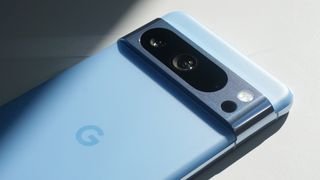 مراجعة كاميرا Google Pixel 8 Pro بزاوية BLTR