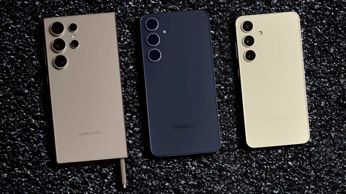 The Samsung Galaxy S24 family from the back