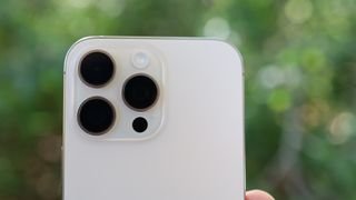 Apple iPhone 16 Pro Max Review