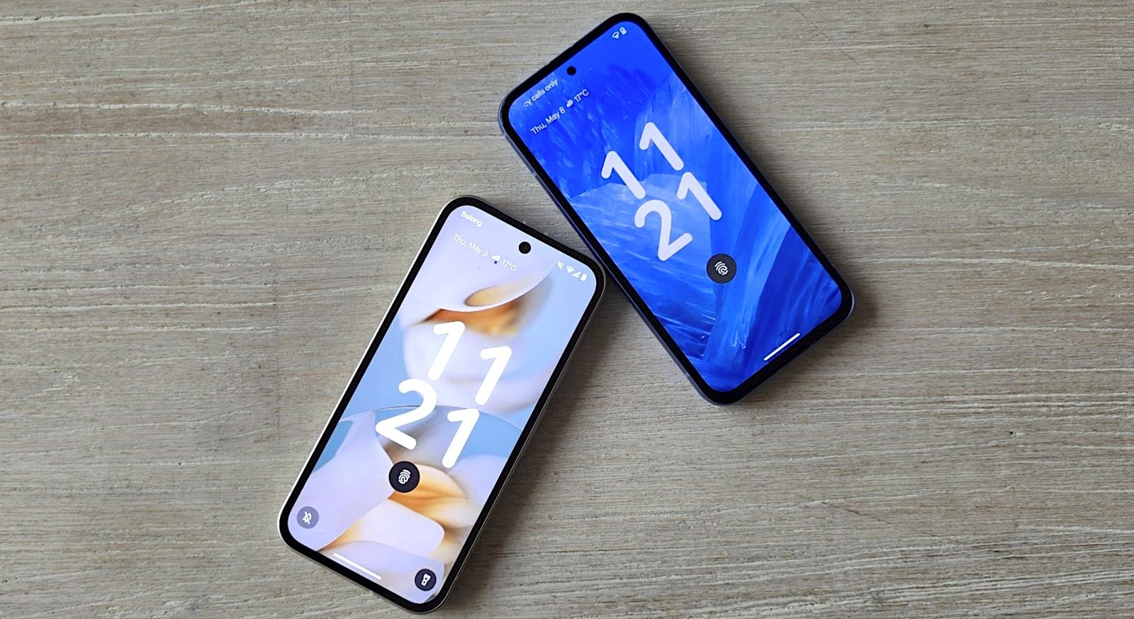 Google Pixel 9A (يسار) تصطدم بكسل 8A (يمين)