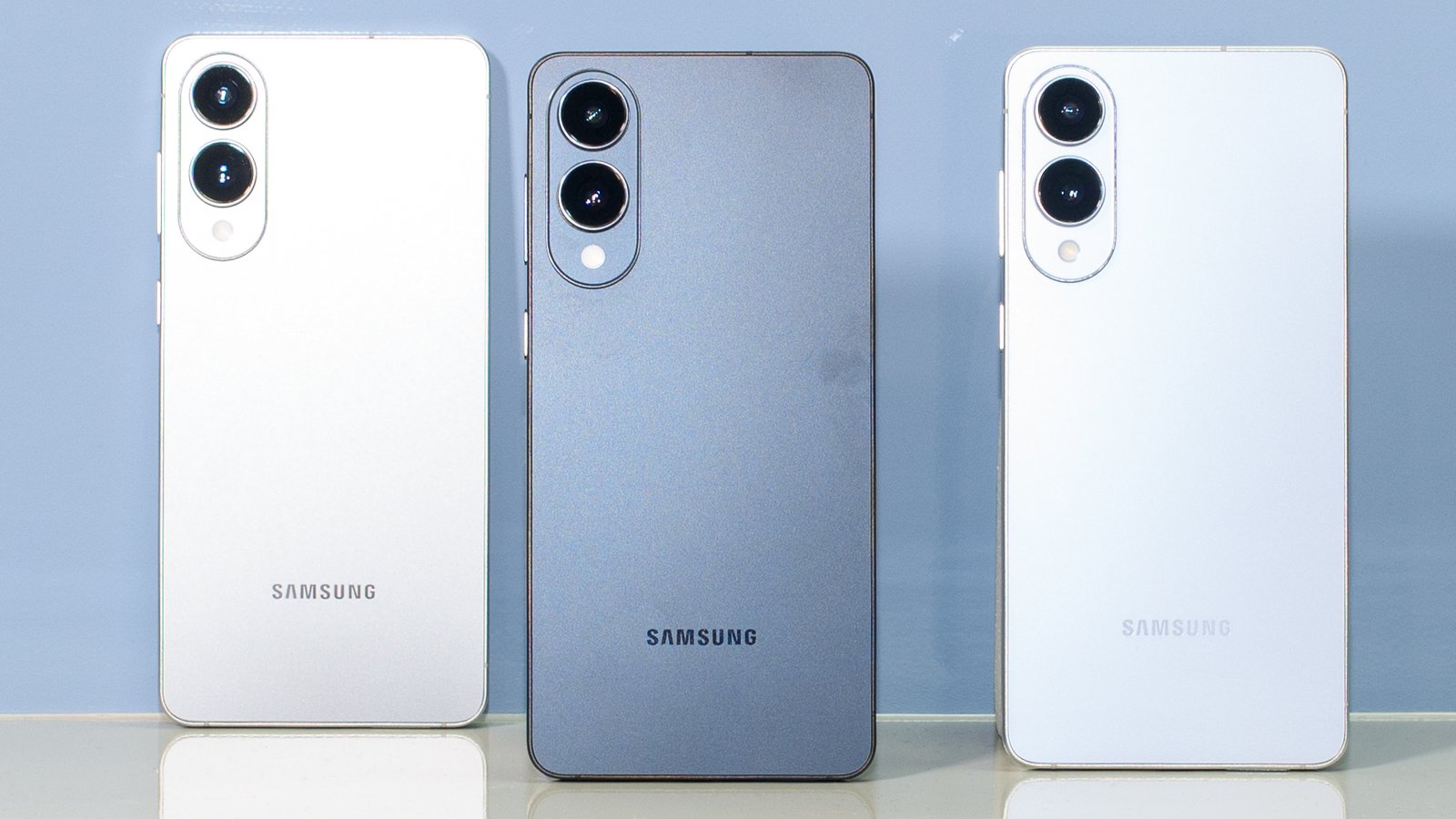 Samsung Galaxy S25 Edge in black, blue, and silver