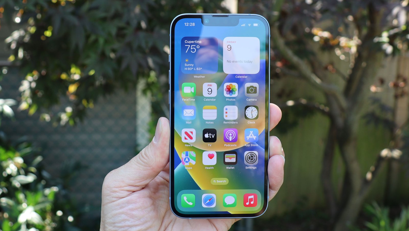 شاشة Apple iPhone 14 الرئيسية