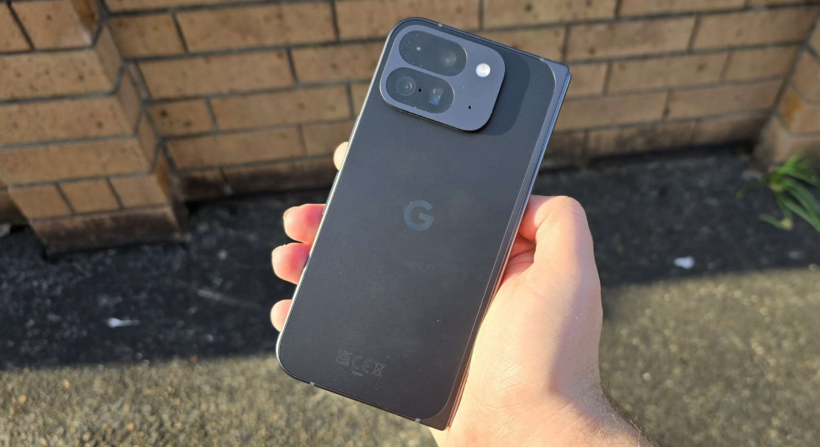 الجزء الخلفي من Google Pixel 9 Pro Fold