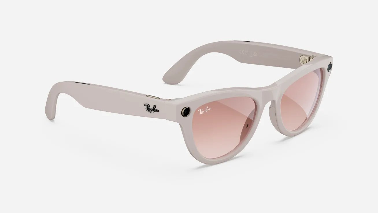 Skyler Ray-Ban Meta Smart Glasses مع عدسات وردية