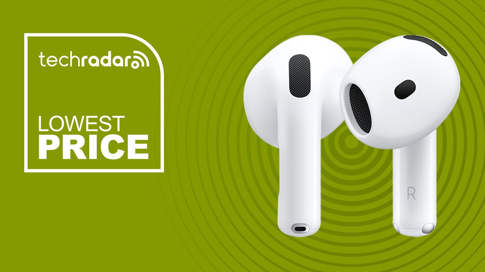 Apple Airpods 4 على خلفية خضراء مع TechRadar أدنى علامة السعر