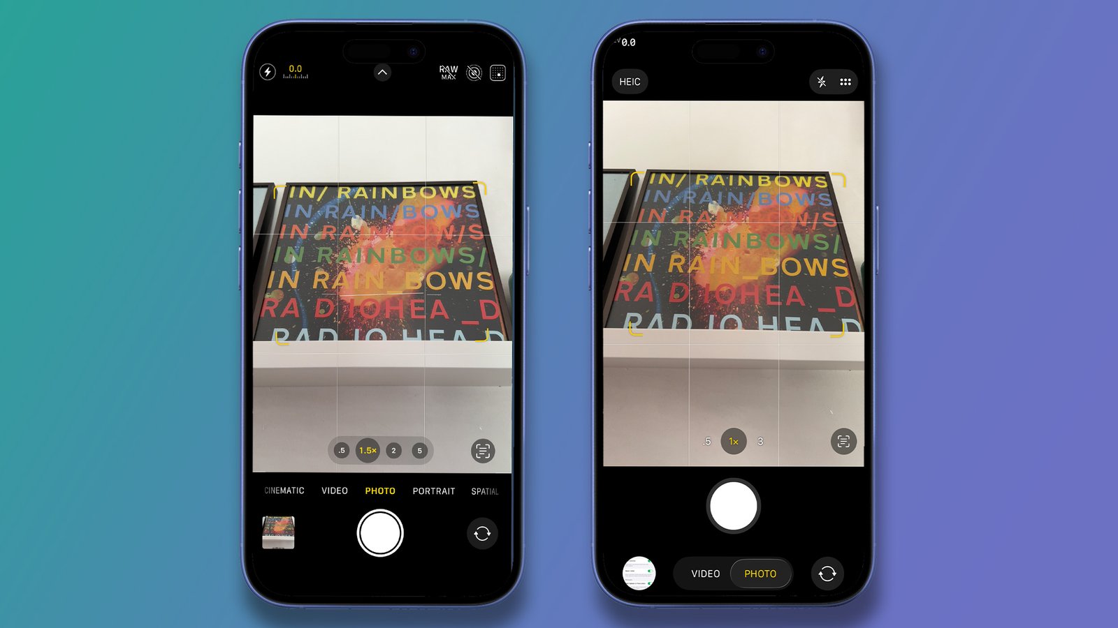 اثنين من أجهزة iPhone على خلفية خضراء و bllue تبين تطبيقات الكاميرا في iOS 18 و iOS 26